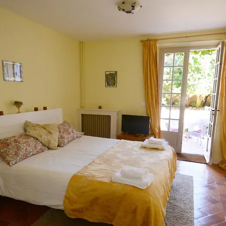 Chateau Du Puits Es Pratx 3* Ginestas