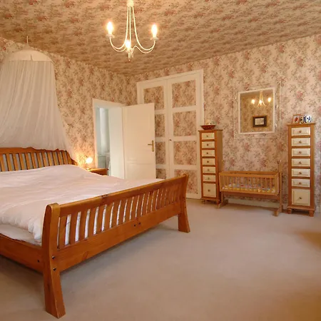 Chateau Du Puits Es Pratx 3* Ginestas