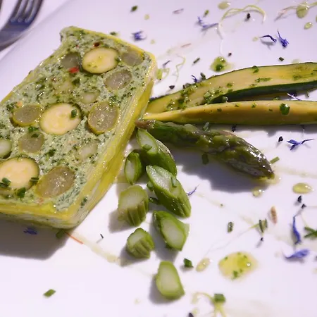 לינה וארוחת בוקר Chateau Du Puits Es Pratx Ginestas