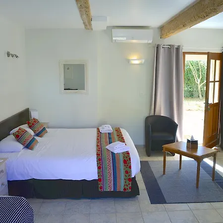 Chateau Du Puits Es Pratx לינה וארוחת בוקר 3*