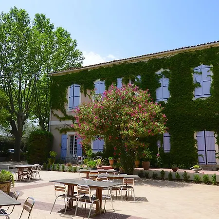 Chateau Du Puits Es Pratx 3*