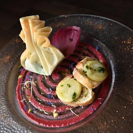 לינה וארוחת בוקר Chateau Du Puits Es Pratx Ginestas